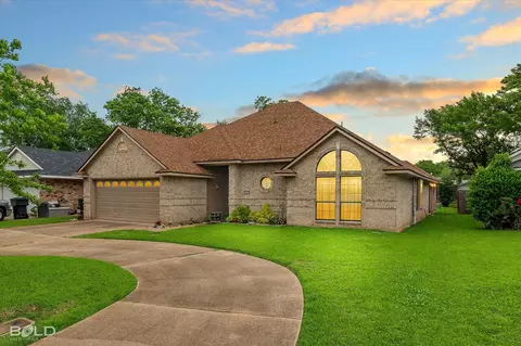 307 Brownlee Cir, Bossier City, LA 71111