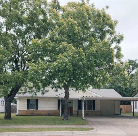 3505 Revere St, Haltom City, TX 76117