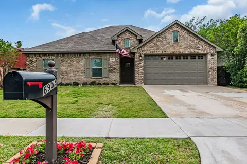6904 Southampton Dr, North Richland Hills, TX 76182