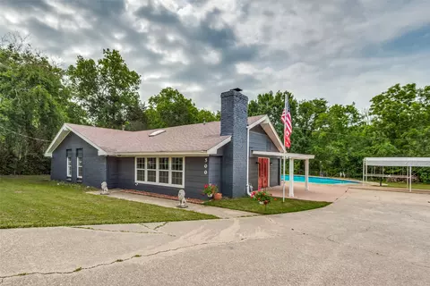 500 Spinner Rd, Desoto, TX 75115