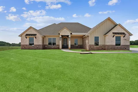 3018 Haylee Dr, Granbury, TX 76048