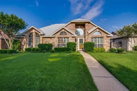 4221 Juniper Ln, Carrollton, TX 75010