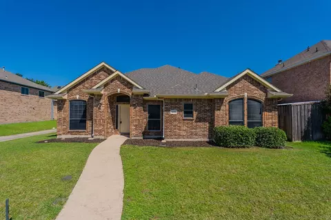 1205 Riberry Ln, Garland, TX 75043