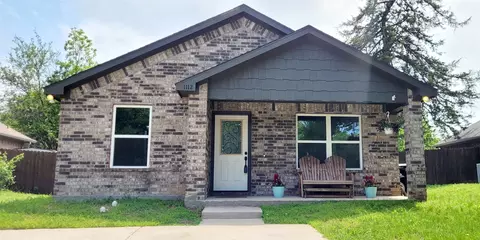 1112 W Day St, Denison, TX 75020