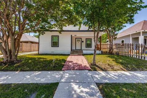 1916 Galveston Ave, Fort Worth, TX 76110