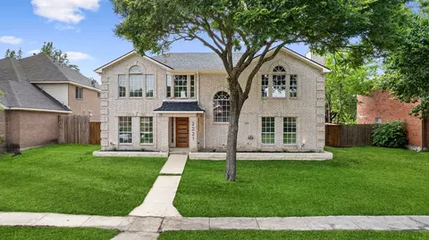 2221 Dana Dr, Rowlett, TX 75088