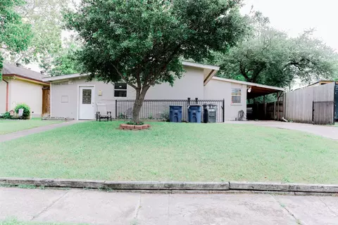 10520 Channel Dr, Dallas, TX 75229