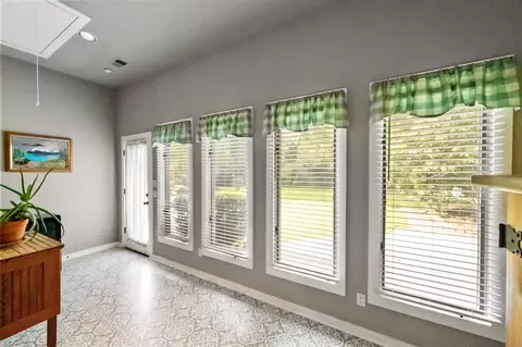 Entry Way - 102 E 7th St, Lancaster, TX 75146 photo 1 of 3