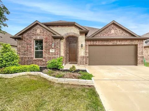 236 Buckskin Dr, Waxahachie, TX 75167