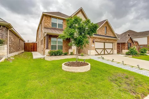 621 Windy Knoll Rd, Burleson, TX 76028
