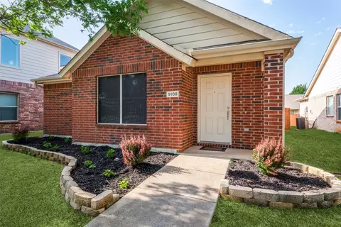 9108 Wild Rose Ln, Cross Roads, TX 76227