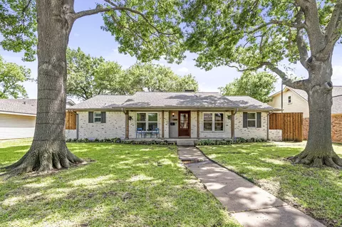 428 Summit Dr, Richardson, TX 75081