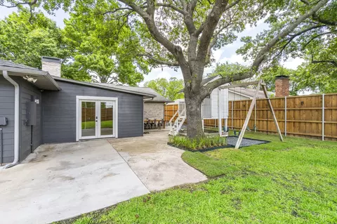 Exterior - 428 Summit Dr, Richardson, TX 75081 photo 5 of 5