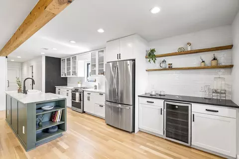 Kitchen - 428 Summit Dr, Richardson, TX 75081 photo 1 of 4