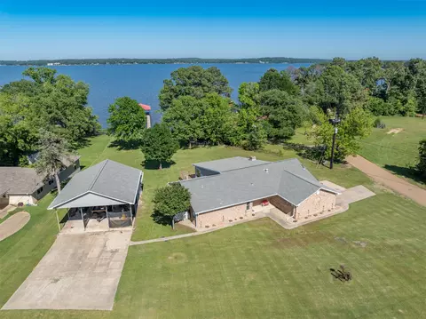 21523 Waterfront Dr, Chandler, TX 75758