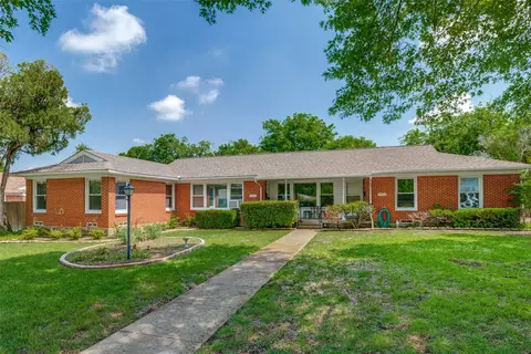9422 Forest Hills Blvd, Dallas, TX 75218
