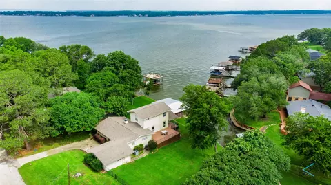 85 Shoreline Dr, Star Harbor, TX 75148
