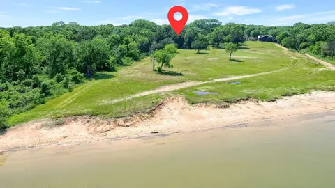 50 Lake Shore Dr, Pottsboro, TX 75076