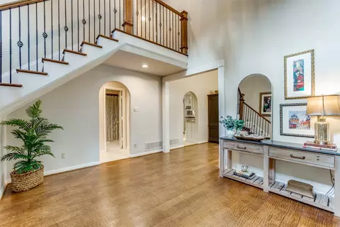 200 Crooked Creek Dr, Richardson, TX 75080