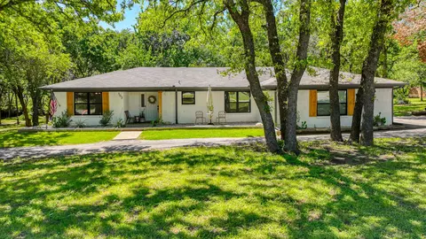 103 Oakwood Dr, Weatherford, TX 76086