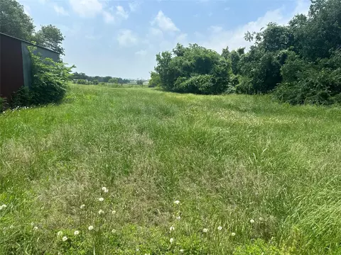 611 Thomas Rd, Springtown, TX 76082