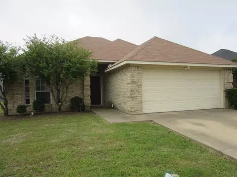 624 Jordan Ln, Waxahachie, TX 75165