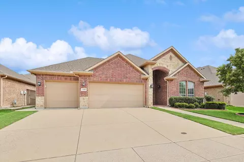 2313 Los Olivos Ln, Fort Worth, TX 76131