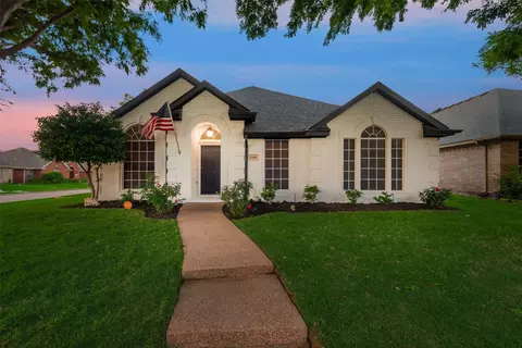 5500 Buckskin Dr, The Colony, TX 75056