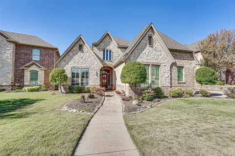 30 Tennis Village Dr, Heath, TX 75032