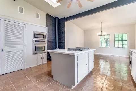 206 W Cardinal St, Ector, TX 75439 photo 2