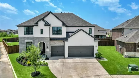 801 Brenda Dr, Mansfield, TX 76063