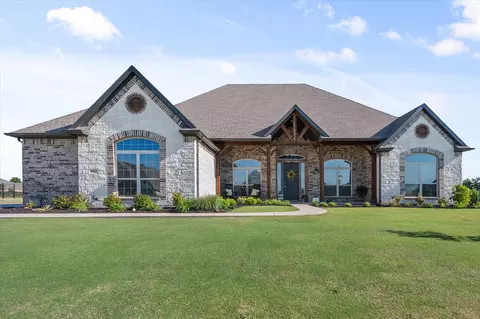 6033 Glenwood Dr, Joshua, TX 76058