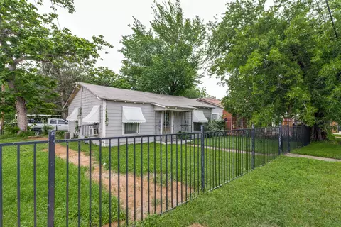 3901 E Berry St, Fort Worth, TX 76105
