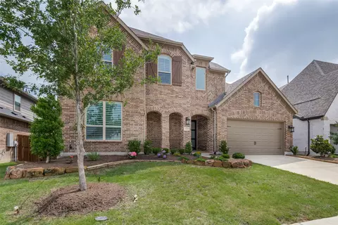 4516 Aubrey Pkwy, Aubrey, TX 76227