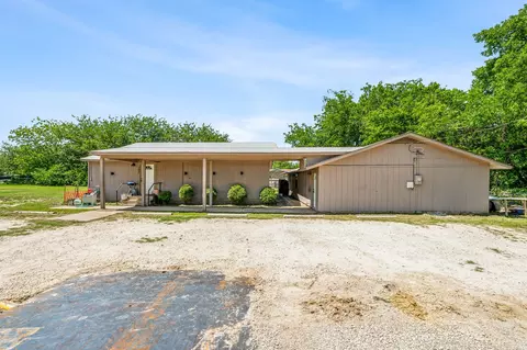 811 W Oak St, Stephenville, TX 76401