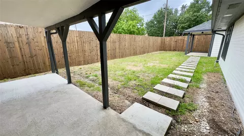 Exterior - 6601 Dewitt Rd, Sachse, TX 75048 photo 5 of 8