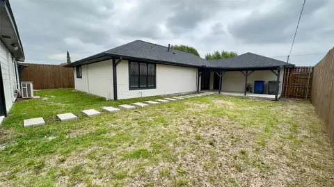 Exterior - 6601 Dewitt Rd, Sachse, TX 75048 photo 7 of 8