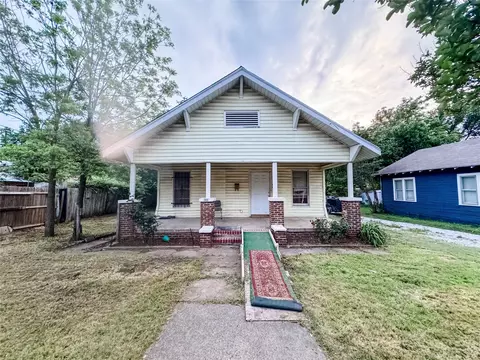 108 N Willow St, Sherman, TX 75090