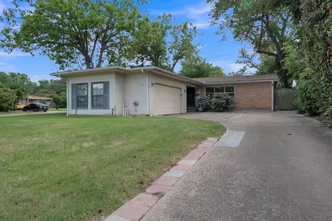 1802 Pilgrim Dr, Irving, TX 75061