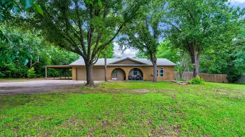 211 House Rd, Mansfield, TX 76063