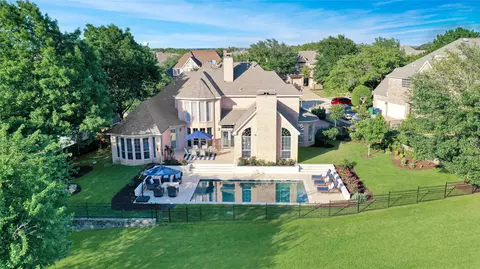 5204 N Meadow Ridge Cir, Mckinney, TX 75072