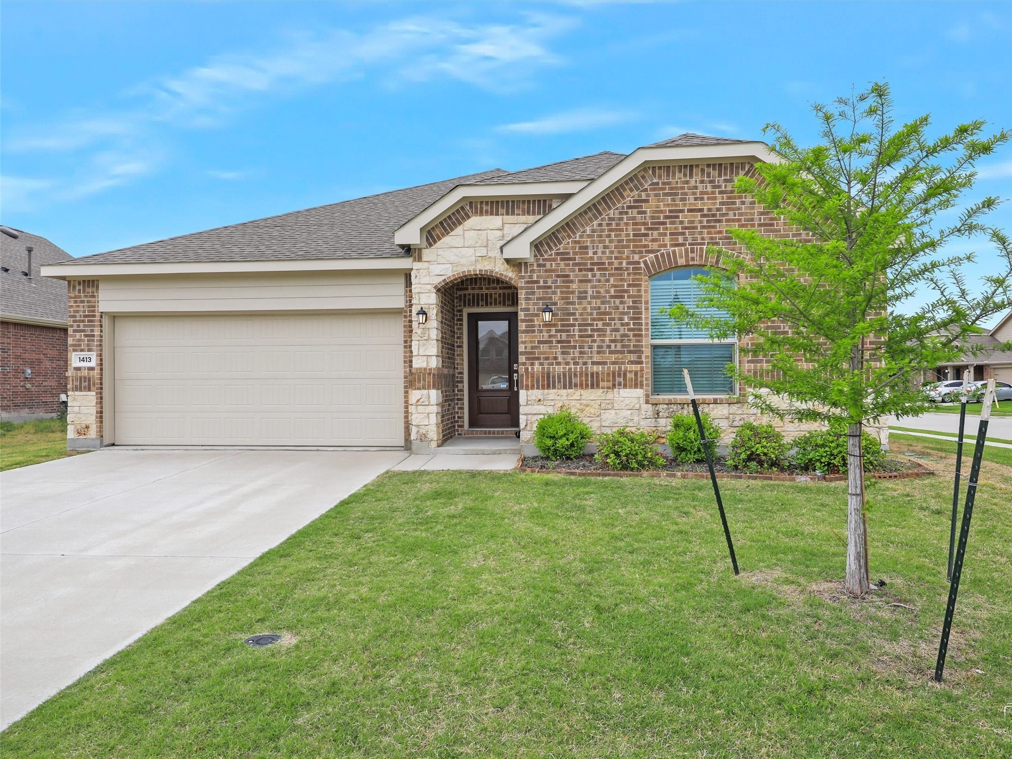 1413 Forest Hvn Dr  