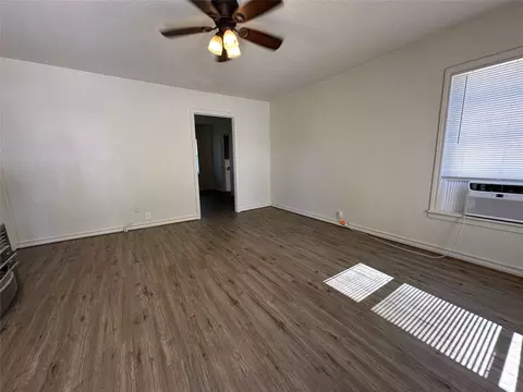 205 10th St, Comanche, TX 76442 photo 5
