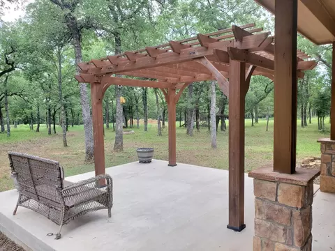 101 Pheasant Run Ct, Sunset, TX 76270 photo 12