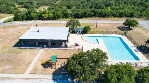 101 Pheasant Run Ct, Sunset, TX 76270 photo 29
