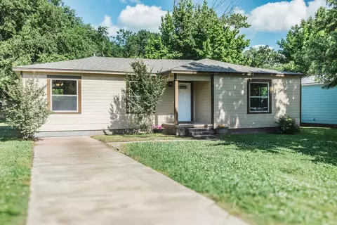 1404 Pecan St, Bonham, TX 75418
