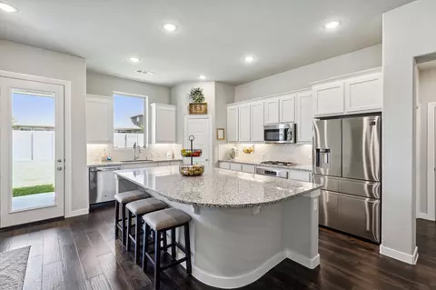 1832 Harrier Ln, Argyle, TX 76226