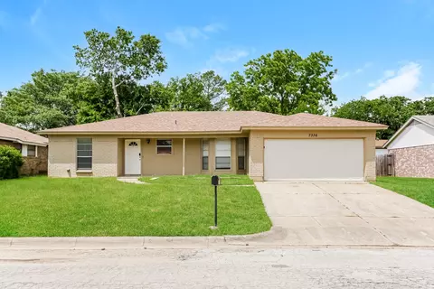 7336 Woodbridge Dr, Forest Hill, TX 76140