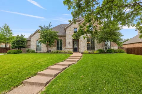 1013 Hideaway Dr, Keller, TX 76248