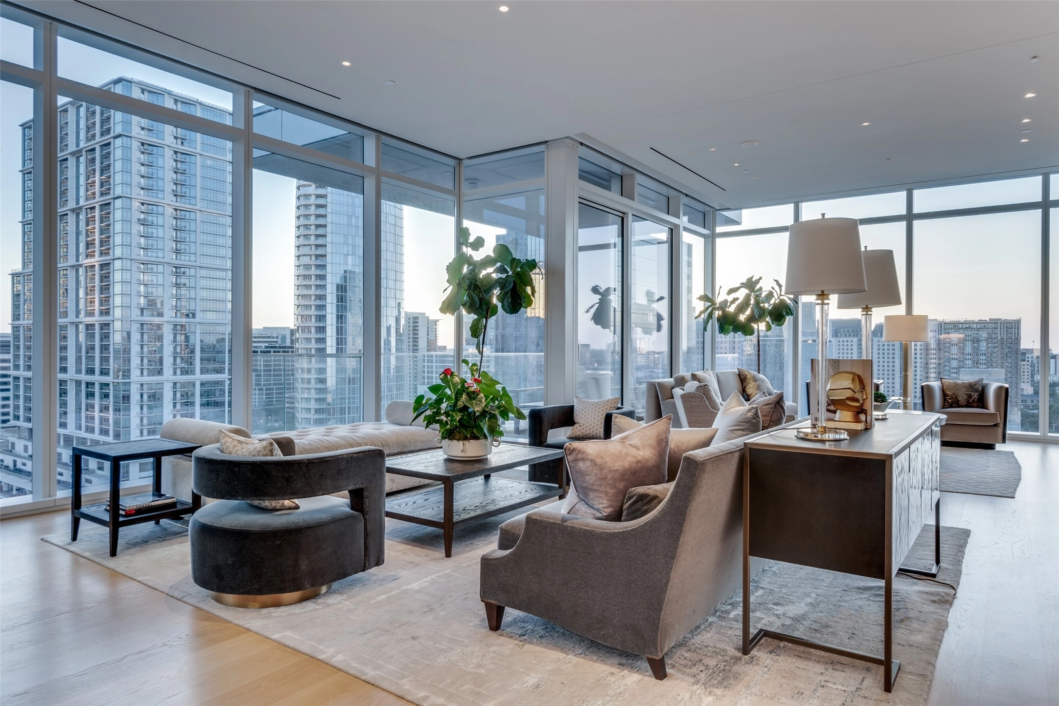 1747 Leonard St Unit 1402  